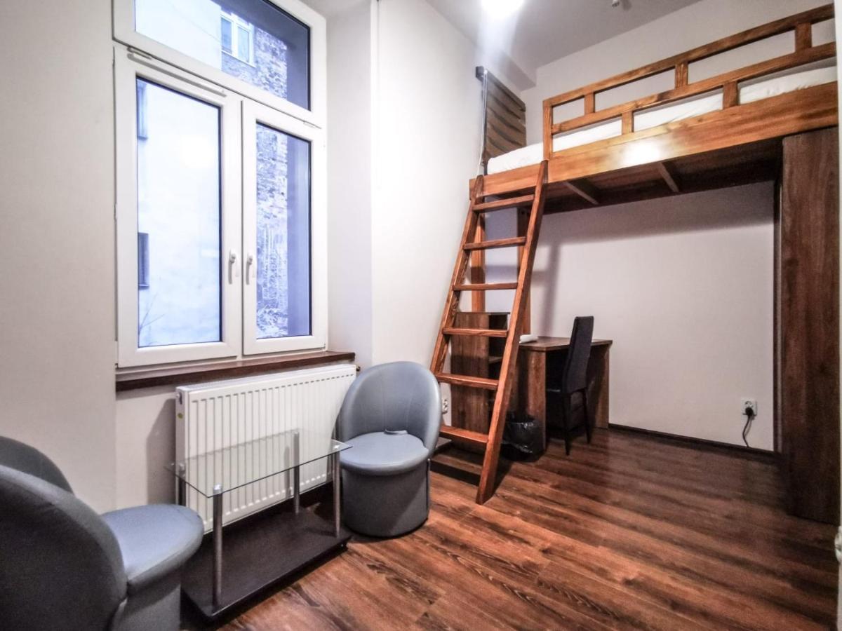 Modern Rooms In City Center Krasków Exterior foto