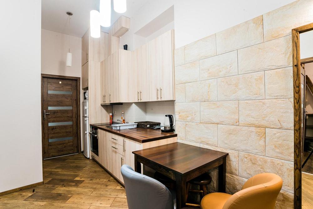 Modern Rooms In City Center Krasków Exterior foto